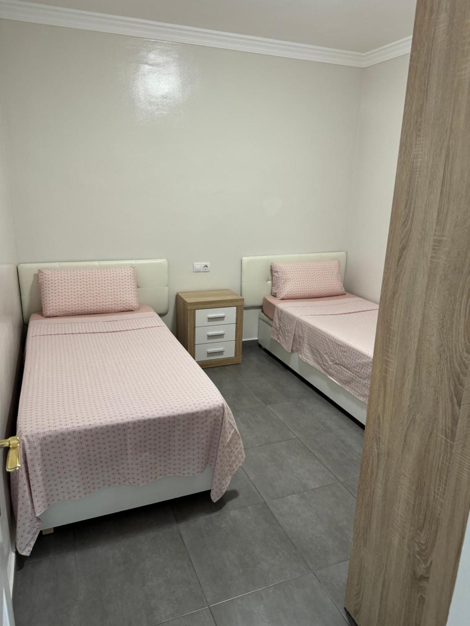 Apartamento คอร์ราเลโฮ ภายนอก รูปภาพ