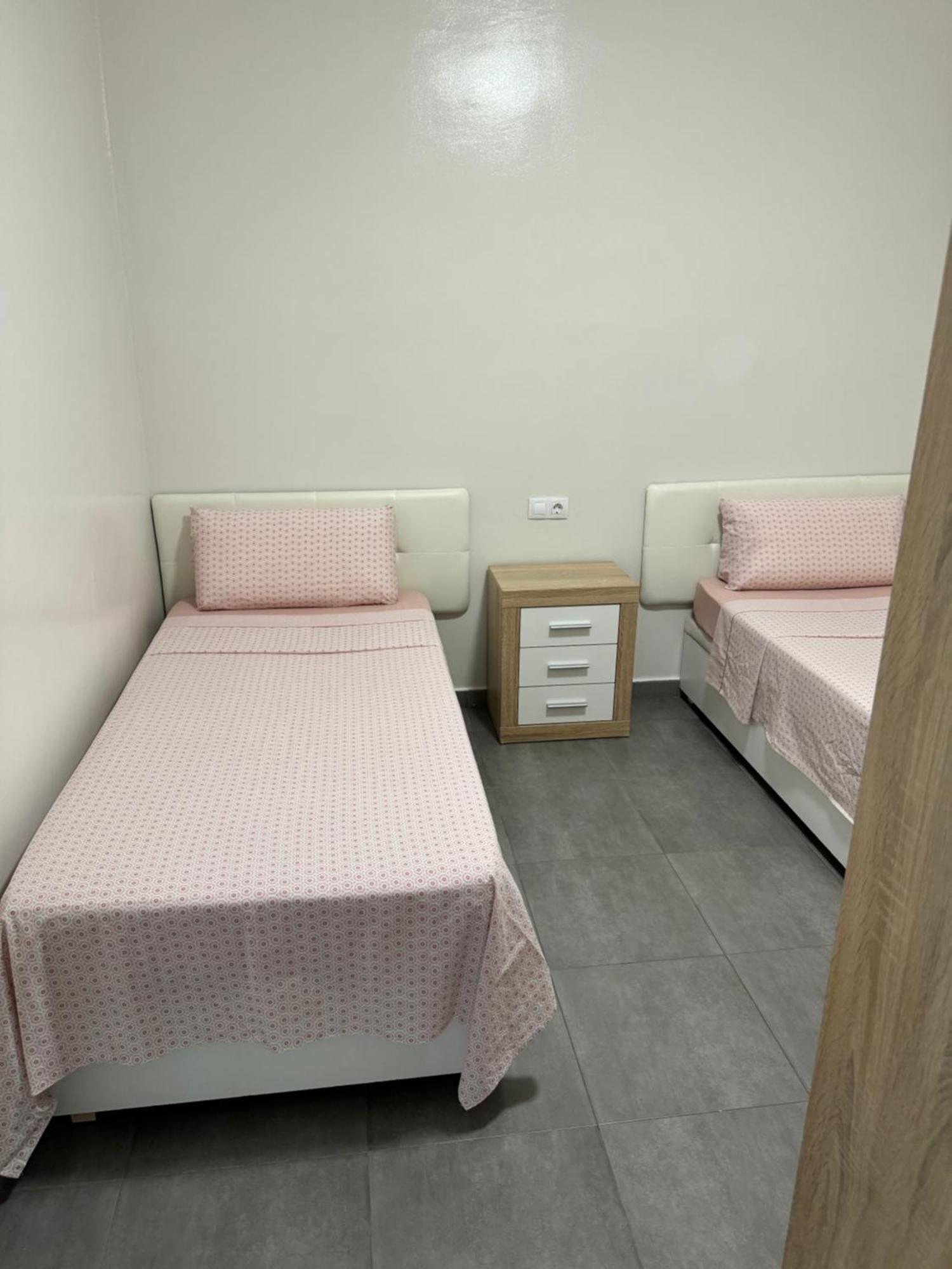 Apartamento คอร์ราเลโฮ ภายนอก รูปภาพ